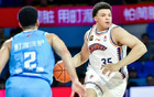 上海男籃大勝17分，盧偉穩(wěn)定，李添榮傷退，洛夫頓15+13。
